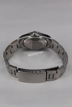 Load image into Gallery viewer, ROLEX OYSTER PERPETUAL 31
