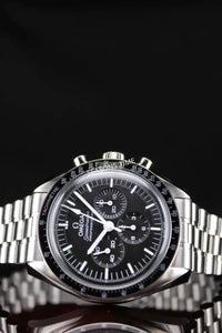 OMEGA SPEEDMASTER MOONWATCH