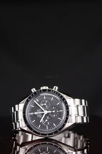 OMEGA SPEEDMASTER MOONWATCH