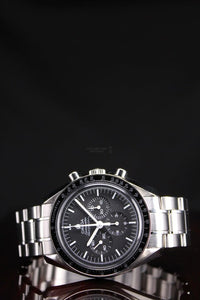 OMEGA SPEEDMASTER MOONWATCH