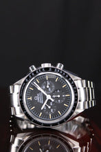 Load image into Gallery viewer, OMEGA SPEEDMASTER MOONWATCH
