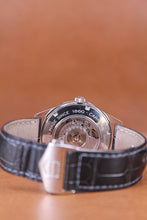 Load image into Gallery viewer, TAG HEUER CARRERA CALIBRE 6

