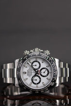 Load image into Gallery viewer, ROLEX COSMOGRAPH DAYTONA
